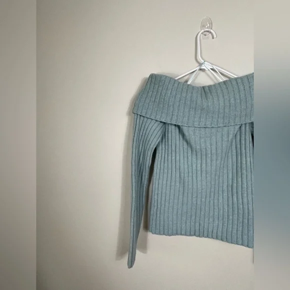 Off-The-Shoulder Sweater Top Blue Ribbed Women's Size S NWT - Picture 7 of 13